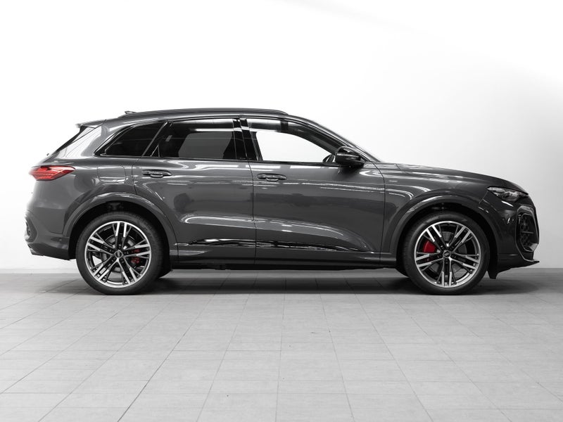 2026 Audi Q5 E-Hybrid S-Line 4WD image 5