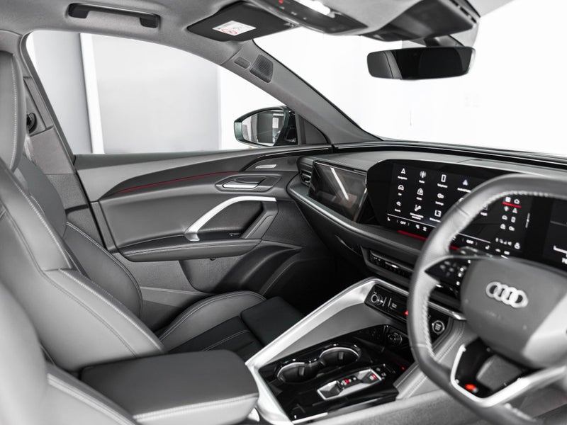 2026 Audi Q5 MHEV+ S Line quattro image 2