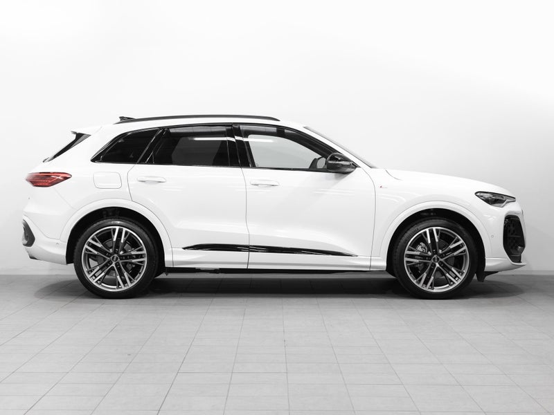 2026 Audi Q5 S-Line 150kW 2L MHEV+ Turbo AWD image 5
