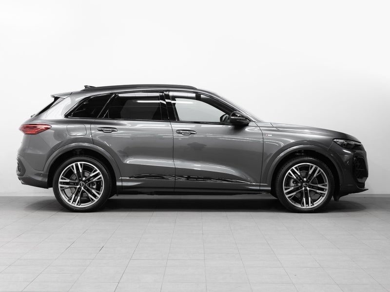 2026 Audi Q5 S-Line 150kW 2L MHEV+ Turbo AWD image 5