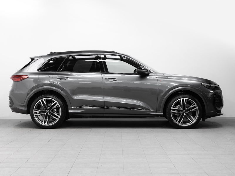 2026 Audi Q5 S-Line 150kW 2L Turbo AWD image 3