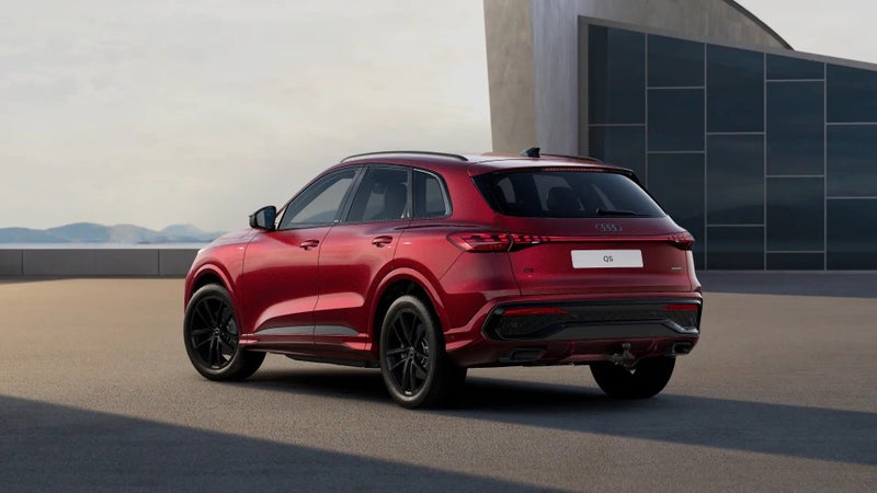 2026 Audi Q5 S-line TFSI MHEV+ 150kW quattro image 3