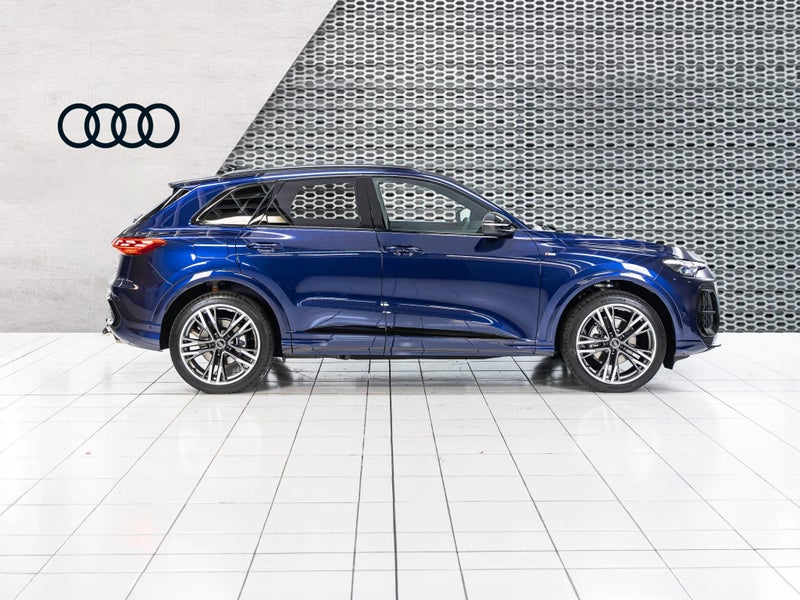 2026 Audi Q5 S Line TFSI quattro image 2