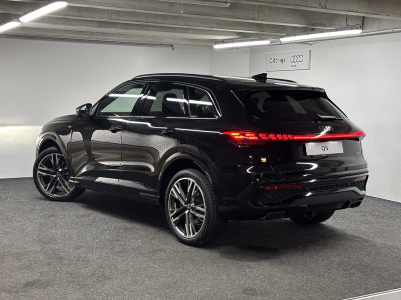 2026 Audi Q5 SUV TFSI Quattro image 4