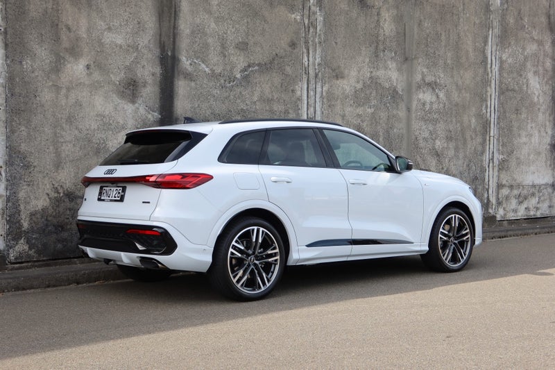 2026 Audi Q5 SUV TFSI quattro S tronic 150 kW image 3