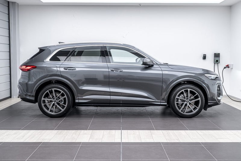 2026 Audi Q5 SUV TFSI QUATTRO S TRONIC 150 KW image 2