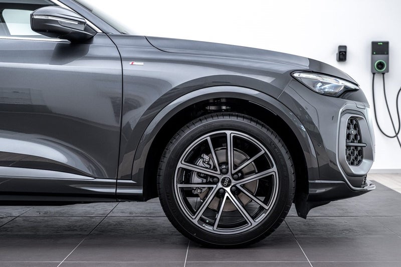 2026 Audi Q5 SUV TFSI QUATTRO S TRONIC 150 KW image 3
