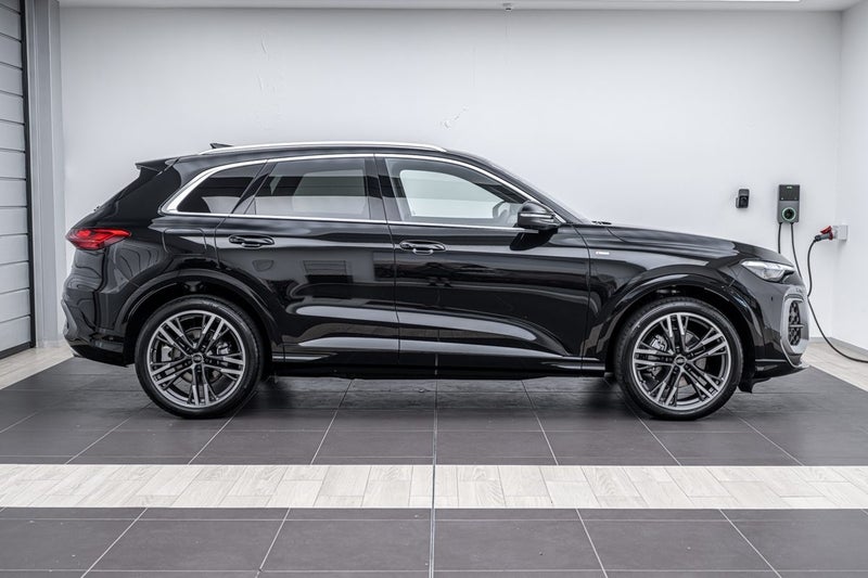 2026 Audi Q5 SUV TFSI QUATTRO S TRONIC 150 KW image 2
