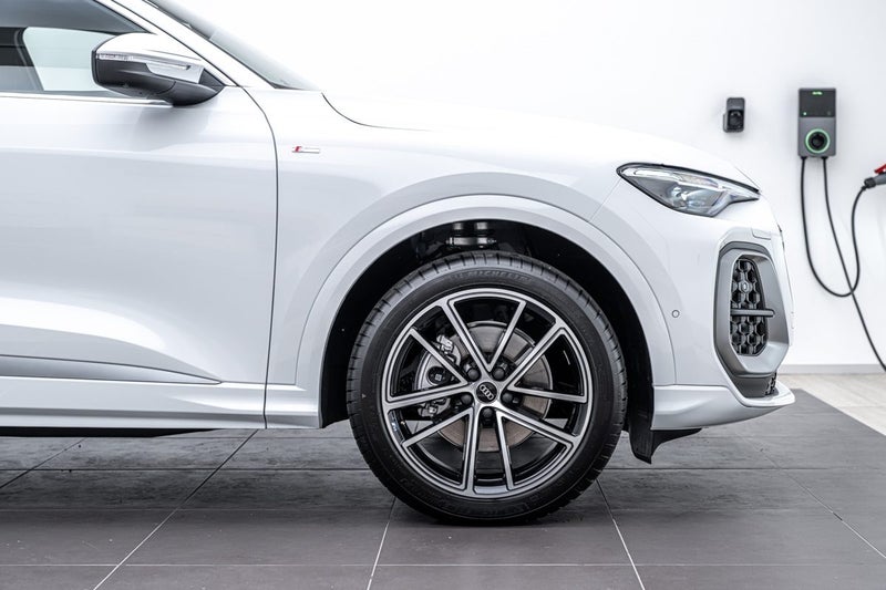 2026 Audi Q5 SUV TFSI QUATTRO S TRONIC 150 KW image 3