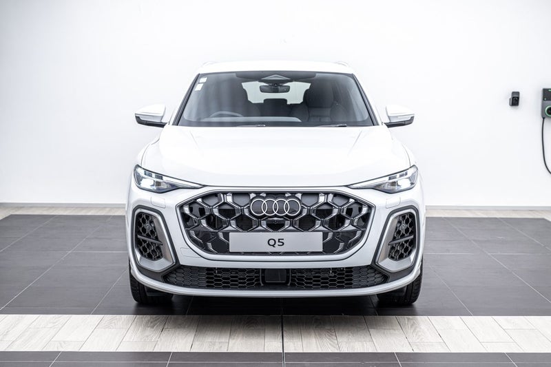2026 Audi Q5 SUV TFSI QUATTRO S TRONIC 150 KW image 5