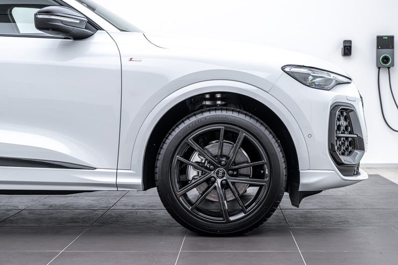 2026 Audi Q5 SUV TFSI QUATTRO S TRONIC 150 KW image 3