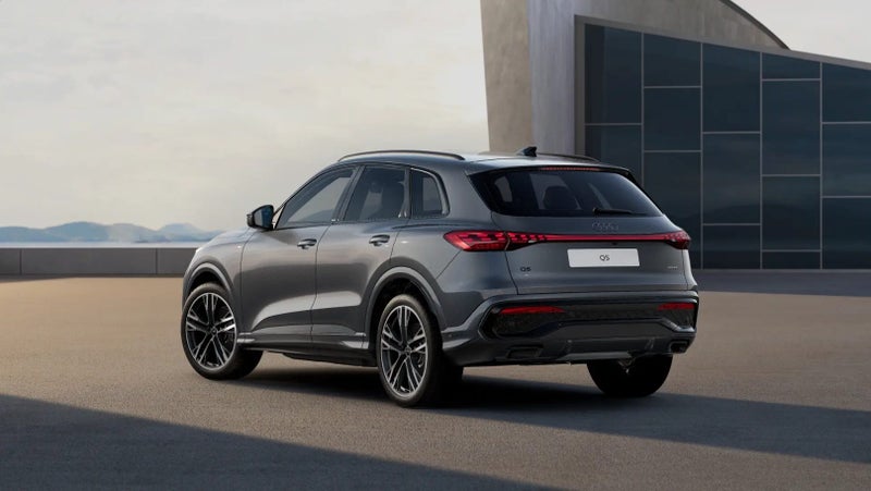 2026 Audi Q5 SUV TFSI QUATTRO S TRONIC 150 KW image 3