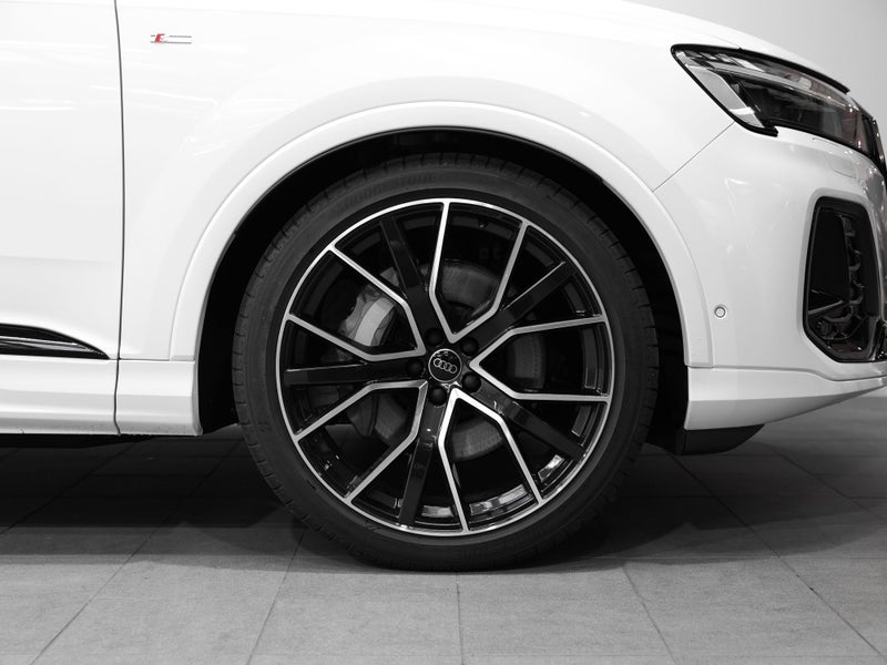2026 Audi Q7 50 S-Line 3L Turbo Diesel 4WD image 3
