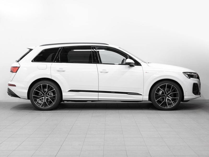 2026 Audi Q7 50 S-Line 3L Turbo Diesel 4WD image 5