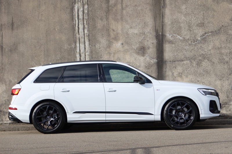 2026 Audi Q7 50 TDI image 2