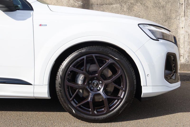2026 Audi Q7 50 TDI image 4