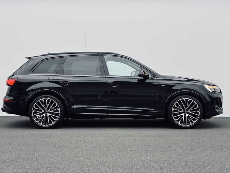2026 Audi Q7 50 TDI Quattro Tiptronic (210kW) image 4