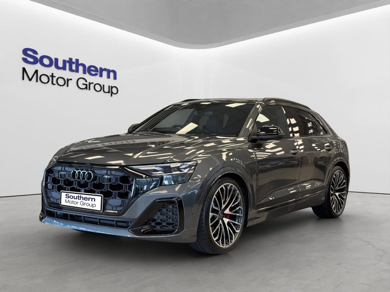 2026 Audi Q8 60 TFSI e image 3