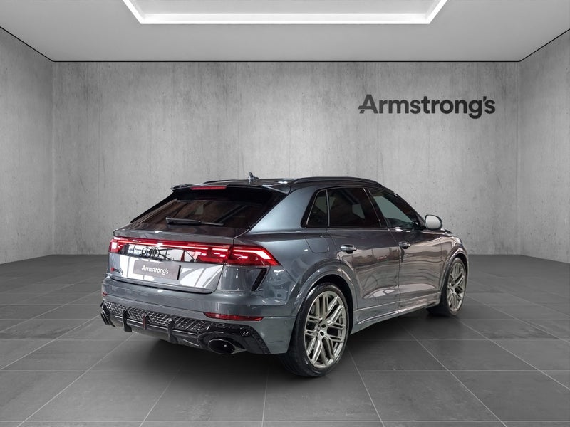 2026 Audi RS Q8 Performance image 2