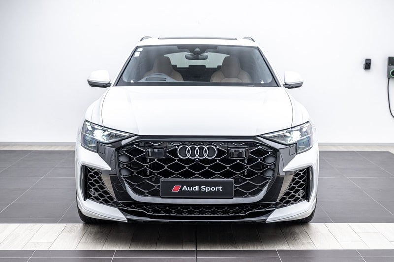 2026 Audi RS Q8 Performance image 4