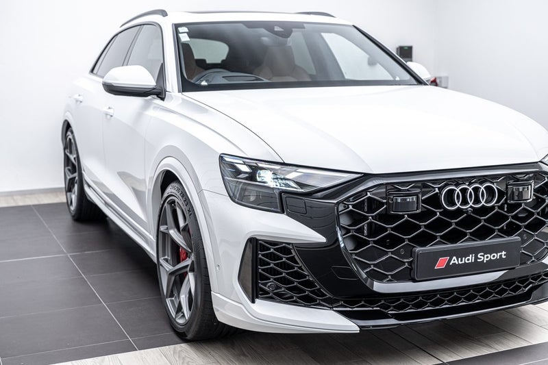 2026 Audi RS Q8 Performance image 5