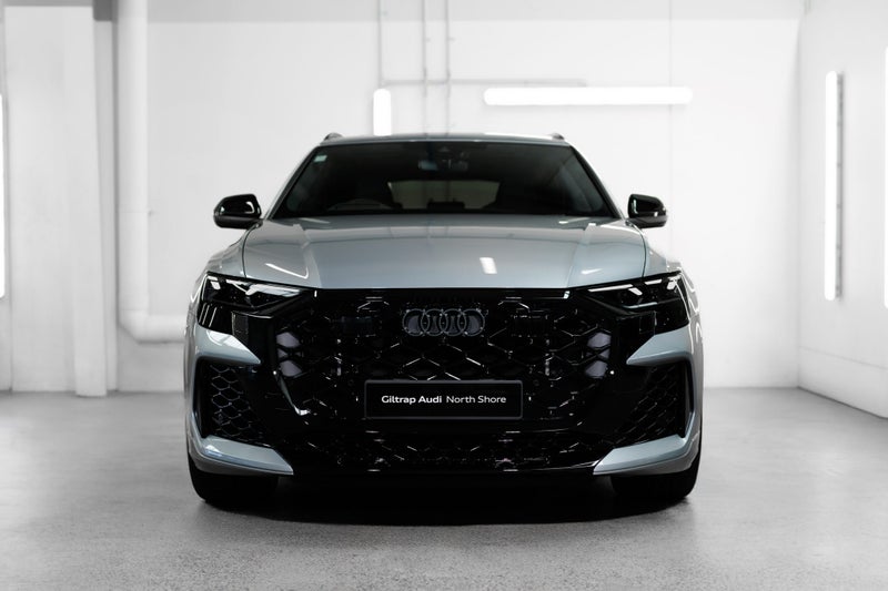 2026 Audi RS Q8 SUV image 3