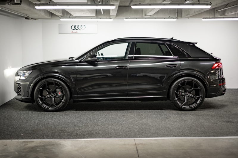 2026 Audi RS Q8 SUV image 3