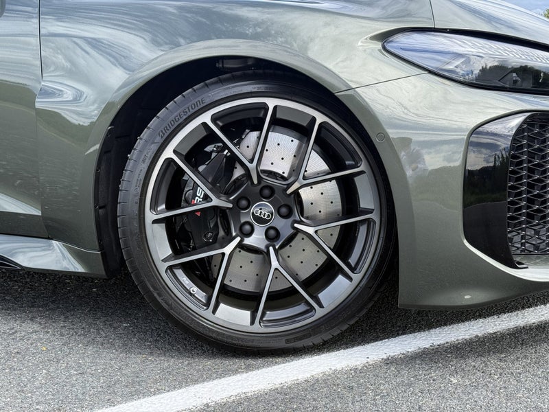 2026 Audi RS5 TFSI Quattro Avant image 2