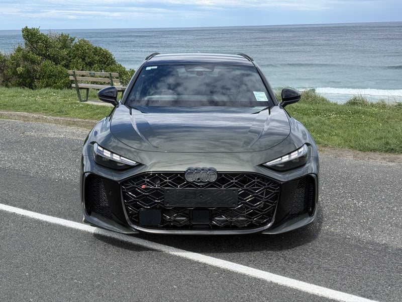 2026 Audi RS5 TFSI Quattro Avant image 3