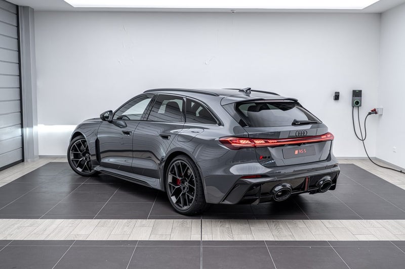 2026 Audi RS5 TFSI QUATTRO AVANT image 3