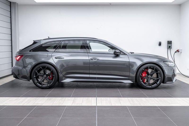 2026 Audi RS6 AVANT PERFORMANCE image 2