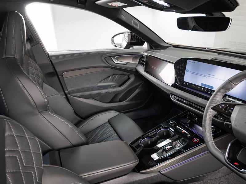 2026 Audi S5 Avant quattro image 2