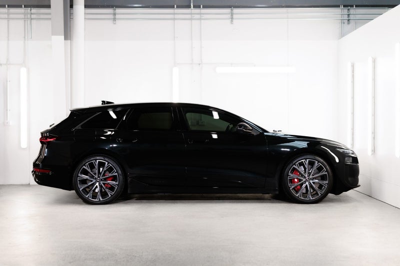 2026 Audi S6 Avant e-tron image 4