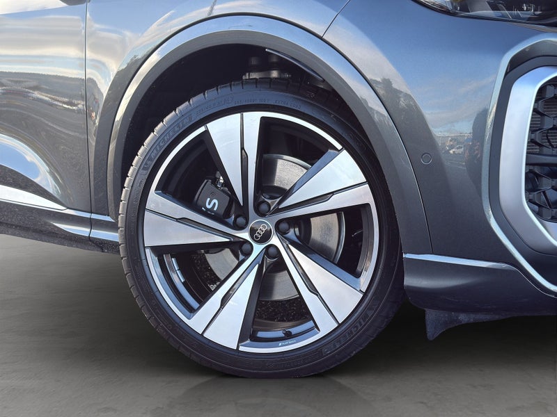 2026 Audi SQ5 3.0 TFSI image 2