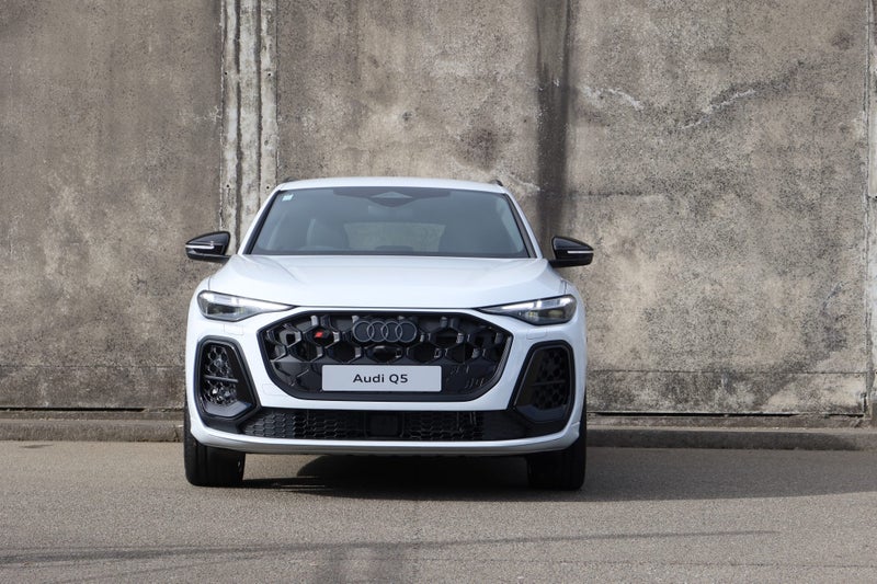 2026 Audi SQ5 SUV TFSI image 4