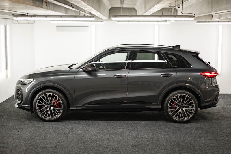 2026 Audi SQ5 SUV TFSI image 4