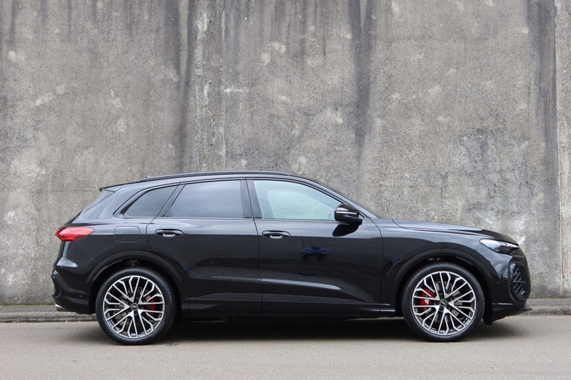 2026 Audi SQ5 SUV TFSI image 2