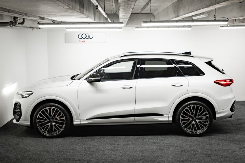 2026 Audi SQ5 SUV TFSI image 2