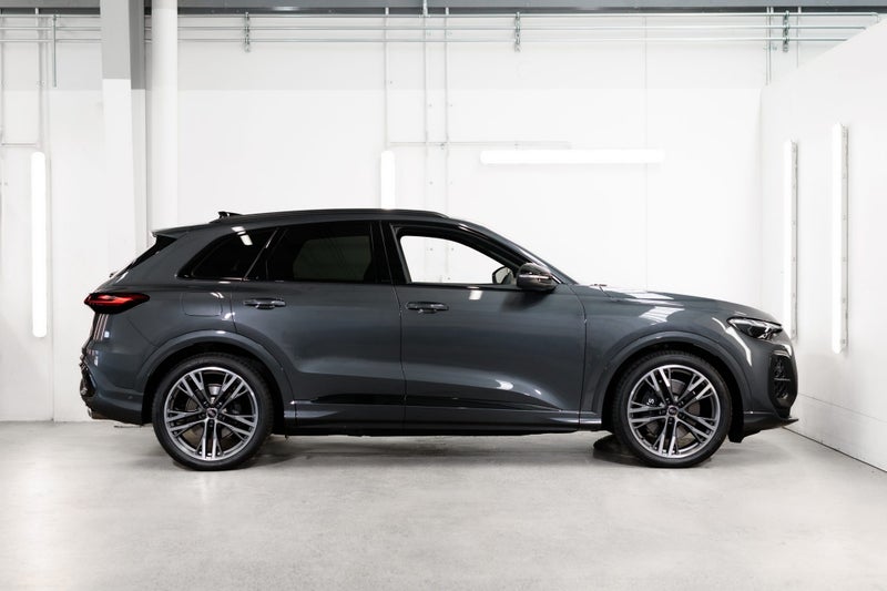 2026 Audi SQ5 SUV TFSI image 4