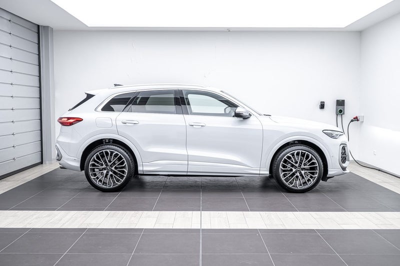 2026 Audi SQ5 SUV TFSI image 2