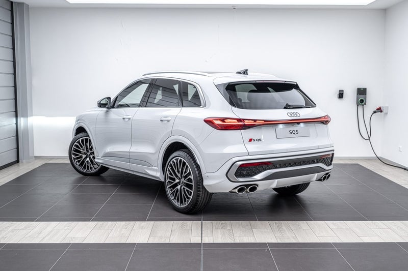 2026 Audi SQ5 SUV TFSI image 3