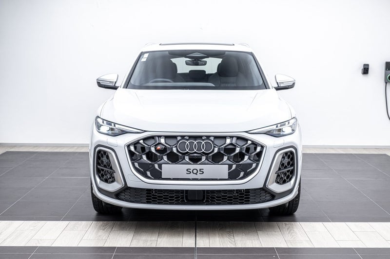 2026 Audi SQ5 SUV TFSI image 5