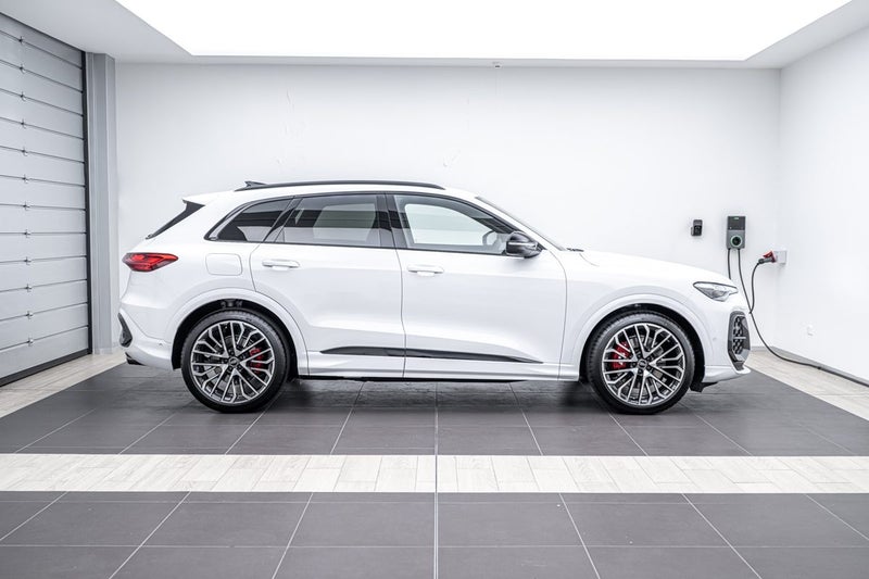 2026 Audi SQ5 SUV TFSI image 2