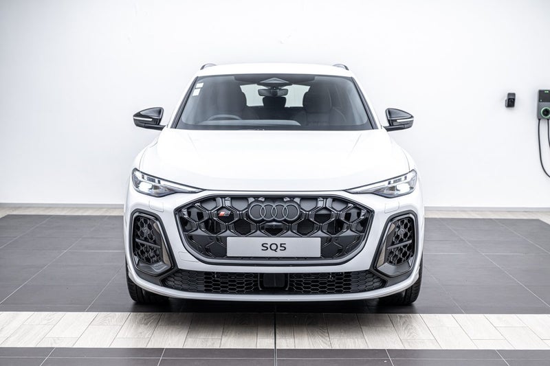 2026 Audi SQ5 SUV TFSI image 5