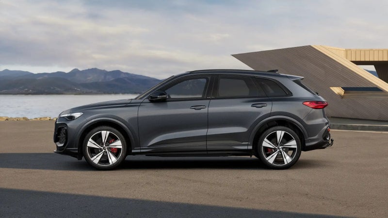 2026 Audi SQ5 SUV TFSI image 2