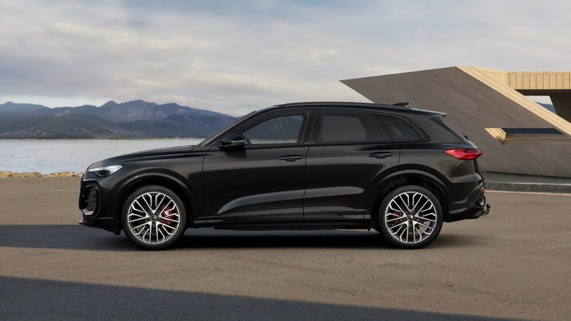 2026 Audi SQ5 SUV TFSI image 2