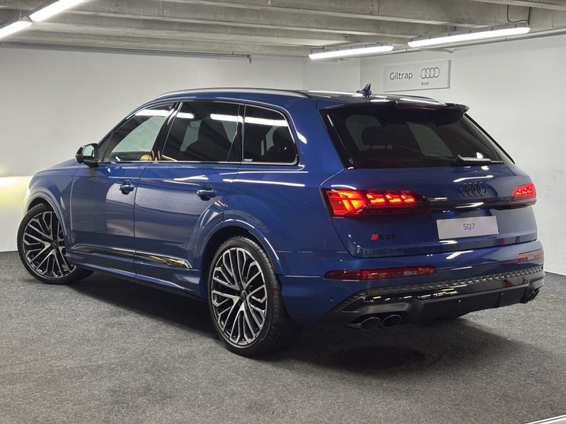 2026 Audi SQ7 TFSI 373 kW image 4