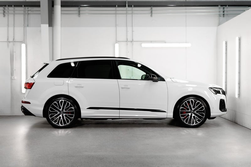 2026 Audi SQ7 TFSI 373 kW image 4