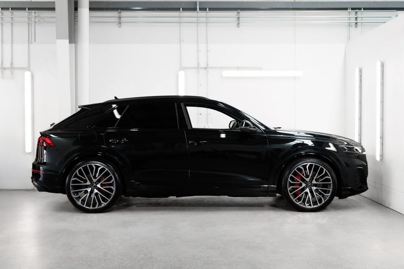 2026 Audi SQ8 TFSI image 4