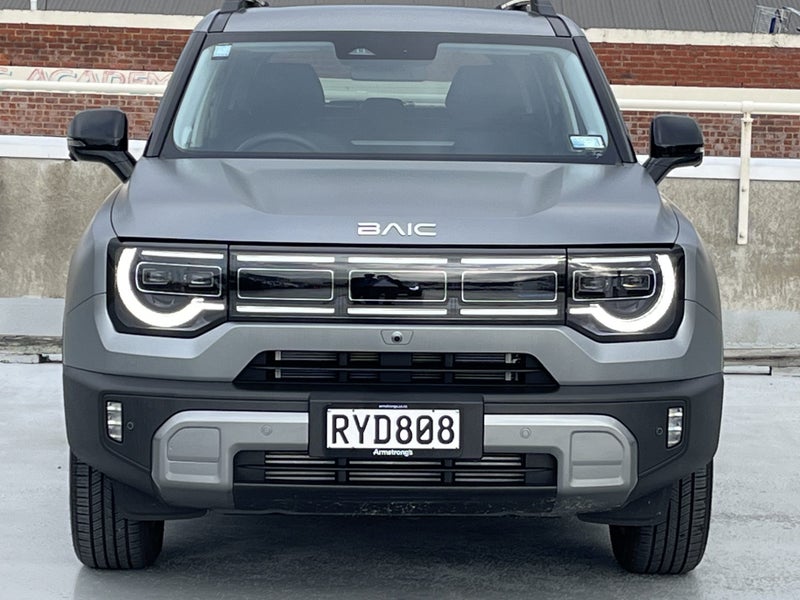 2026 BAIC B30 B30e Premium Adventure Hybrid AWD image 2